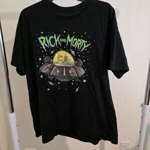 RICK AND MORTY GRAPHIC TEE - XL